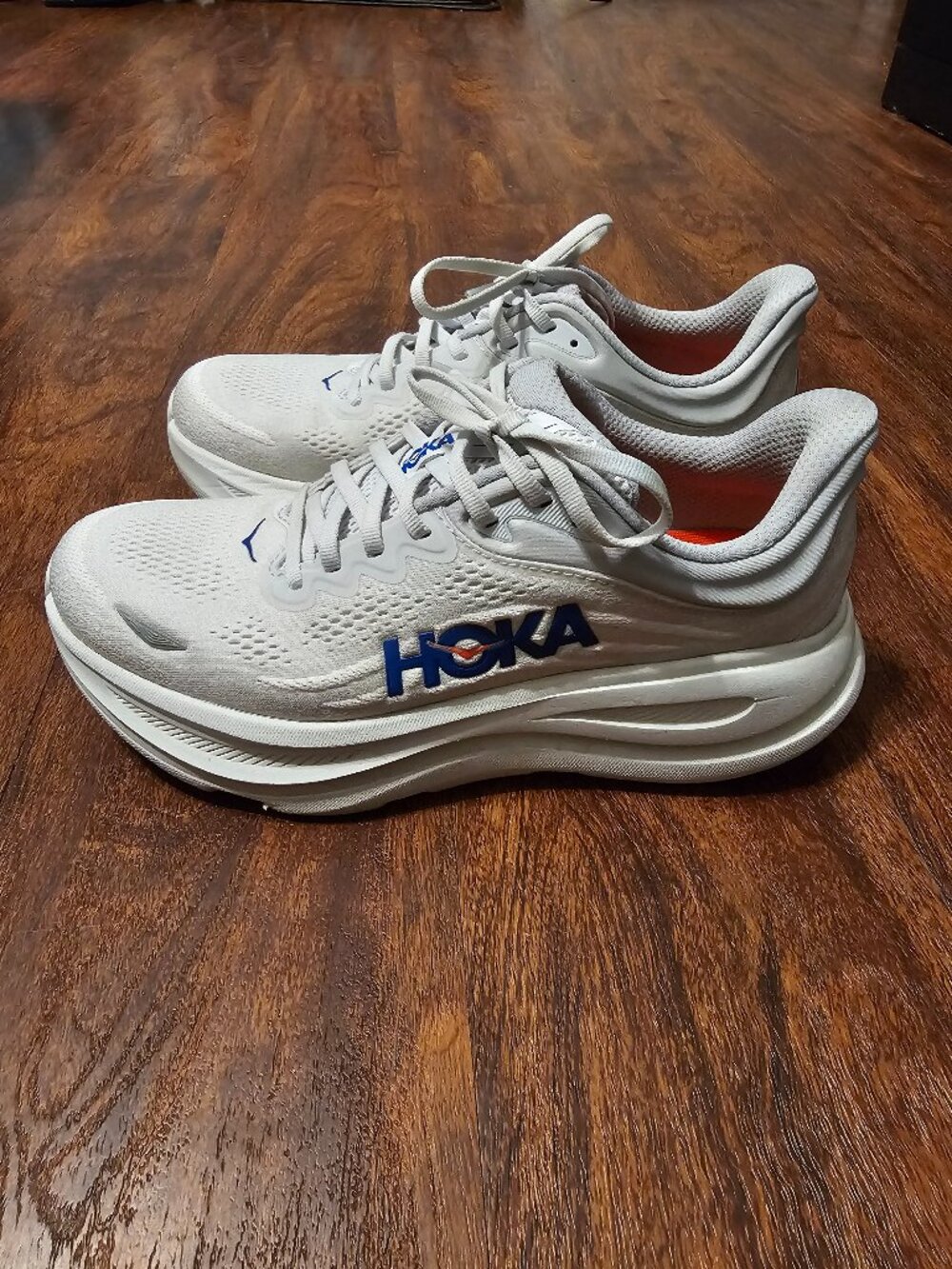 Hoka Bondi 9